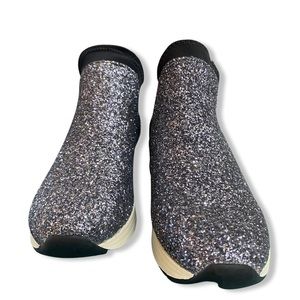 Reaction Kenneth Cole